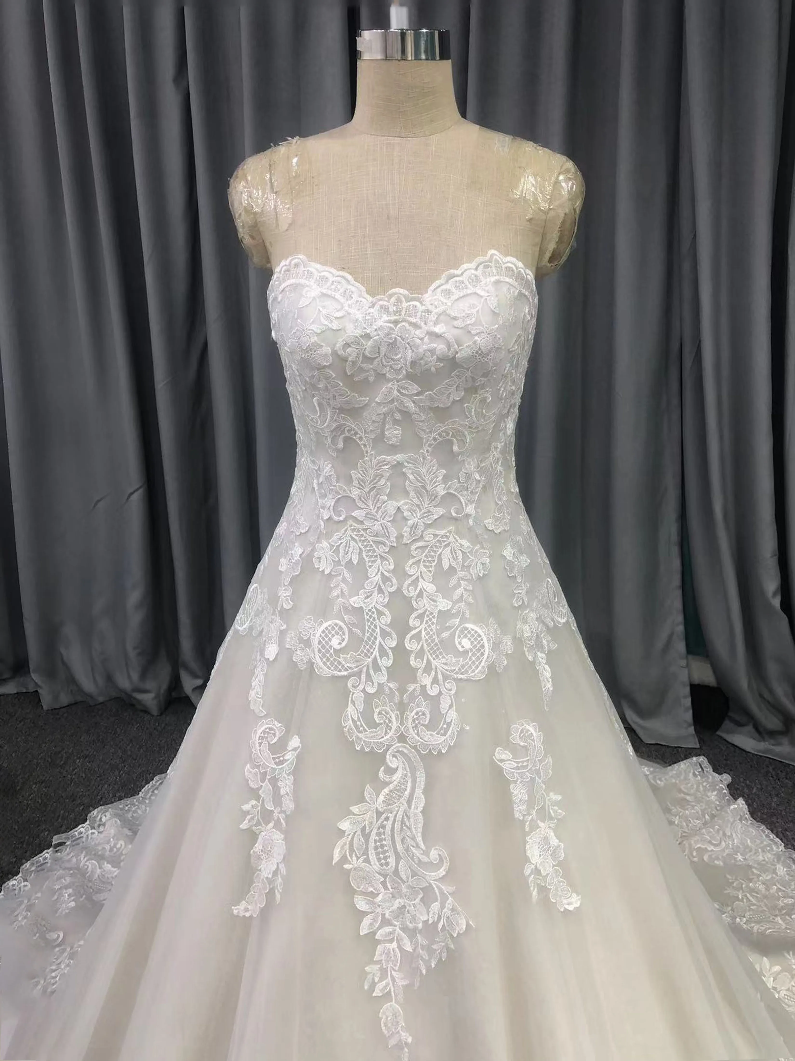 Cache cœur Dentelle&Tulle Robe de Mariée avec Traîne de balayage / pinceau