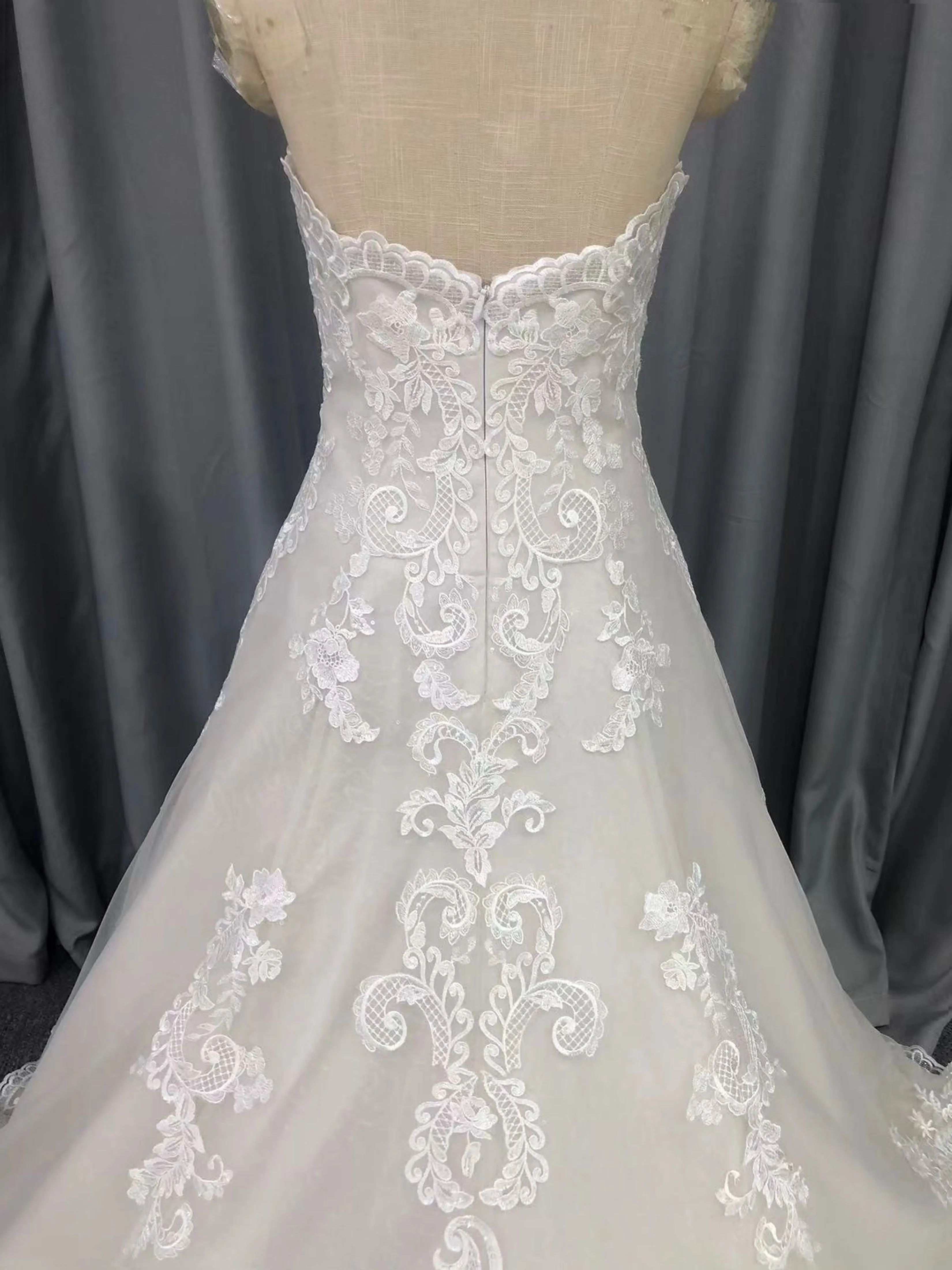 Cache cœur Dentelle&Tulle Robe de Mariée avec Traîne de balayage / pinceau