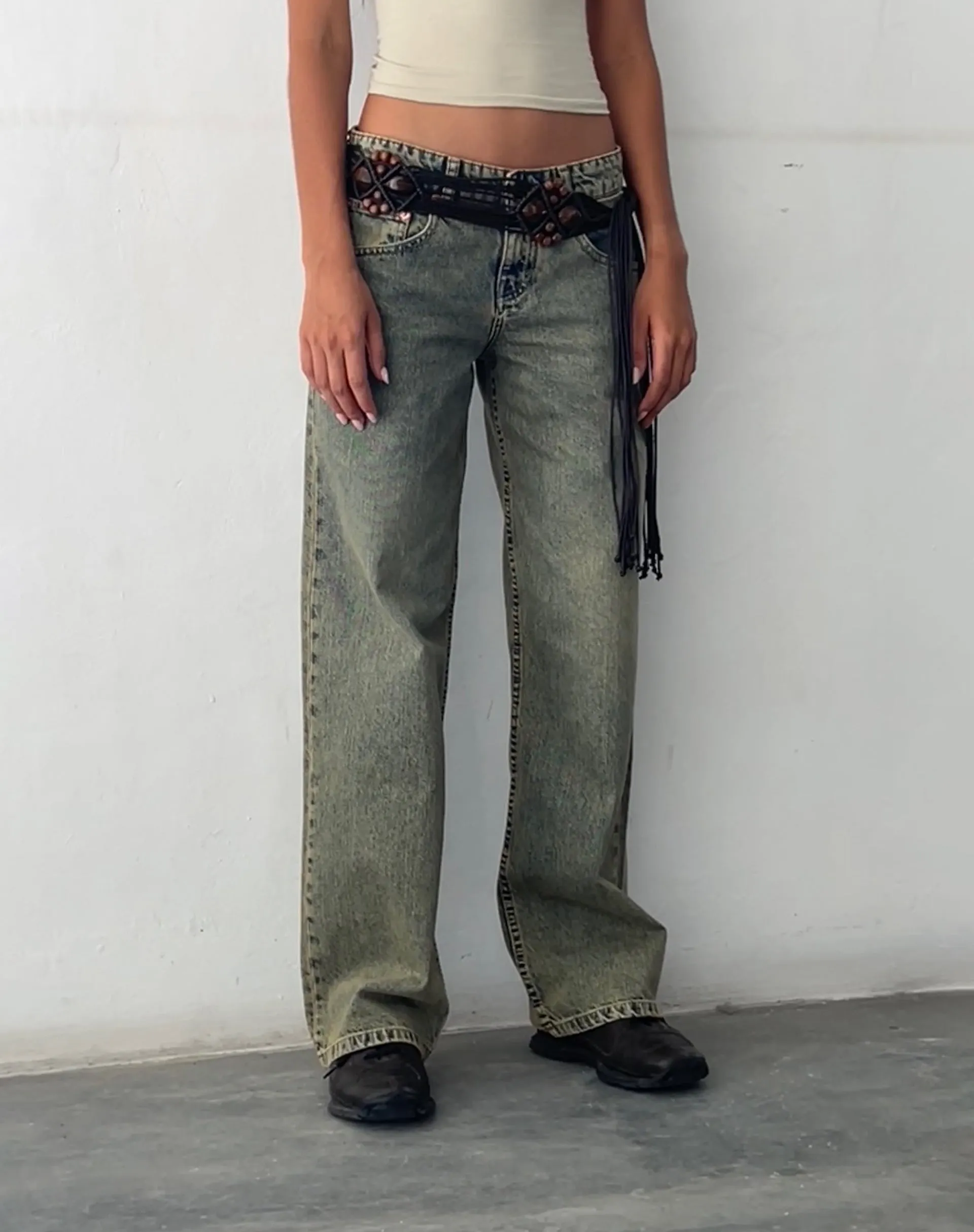 Low Rise Parallel Jeans in Sandy Blue Acid