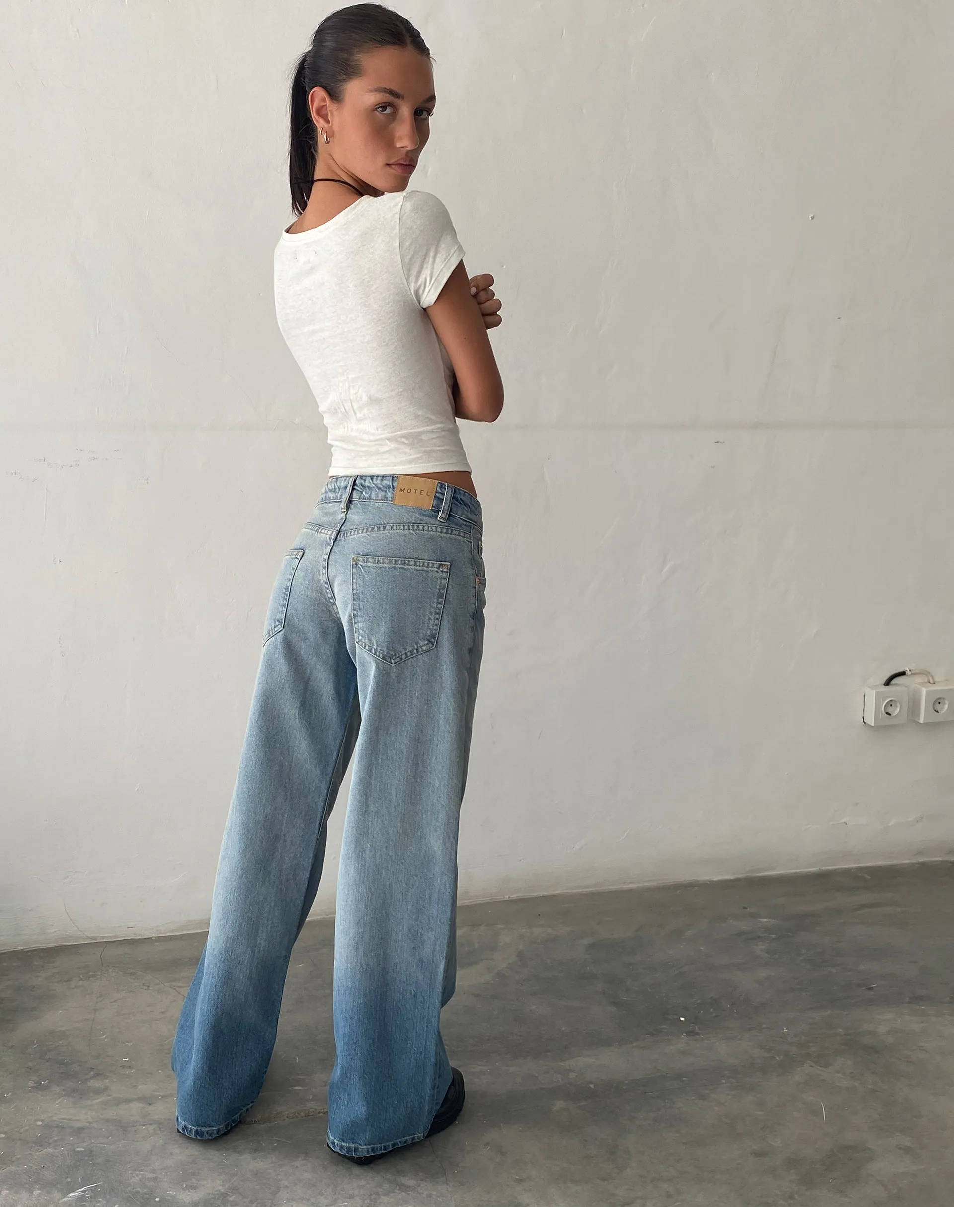 Low Rise Parallel Jeans in Vintage Bleach