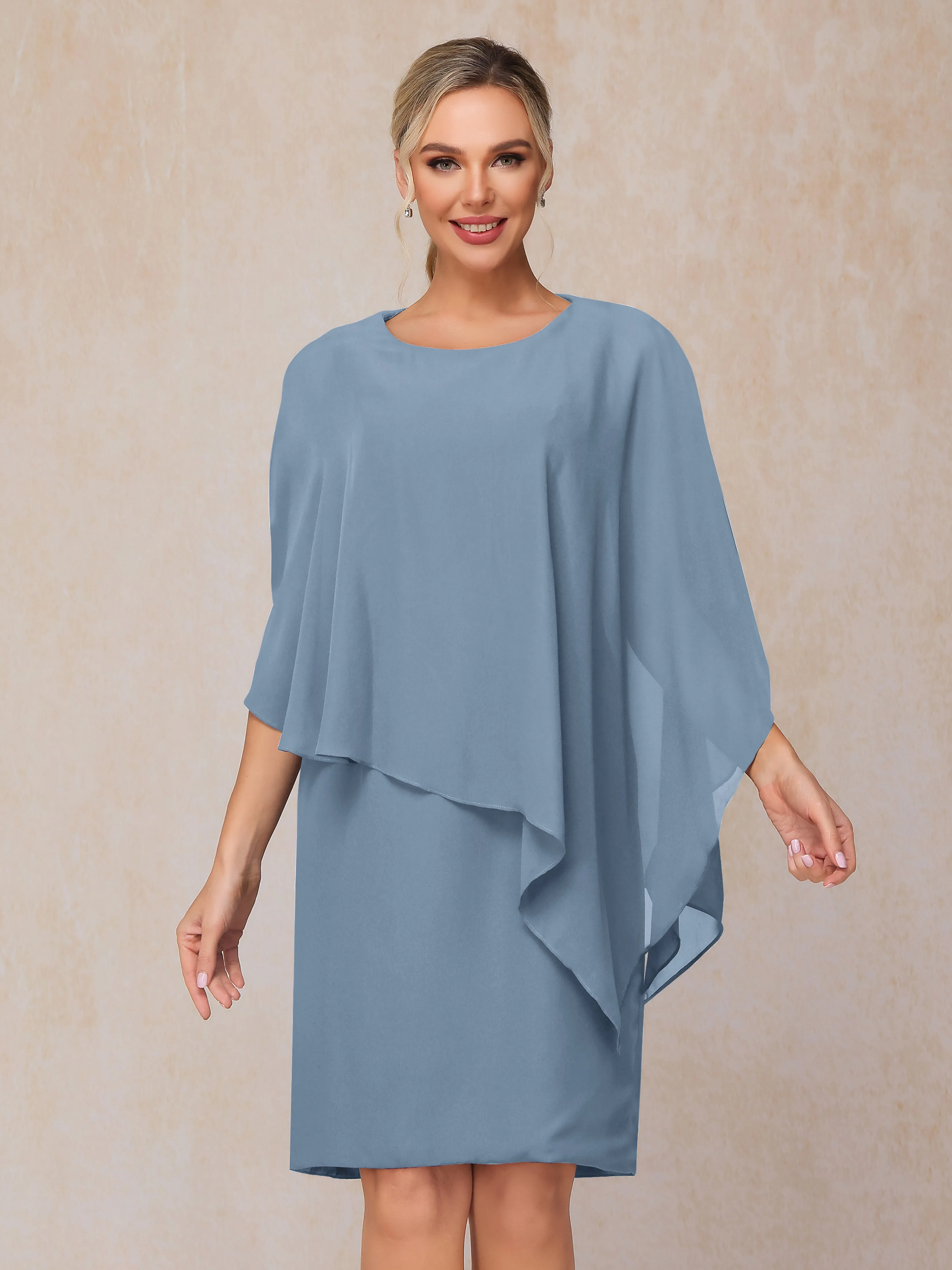 Manches asymétriques Col bateau Mousseline Robe Mère de la Mariée avec cape