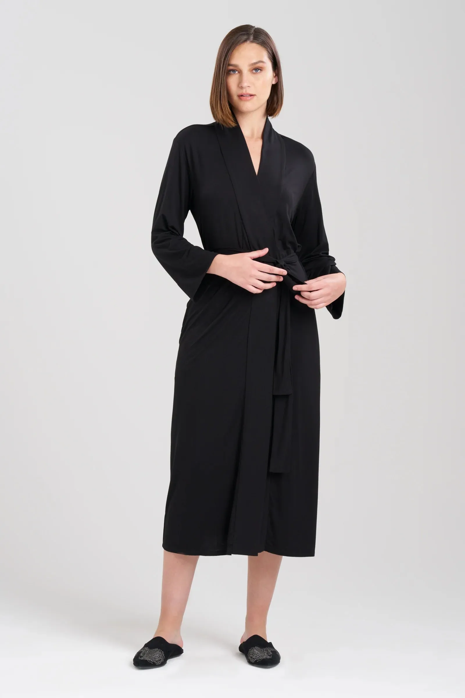 Natori FEATHERS Essentials Robe in Black 