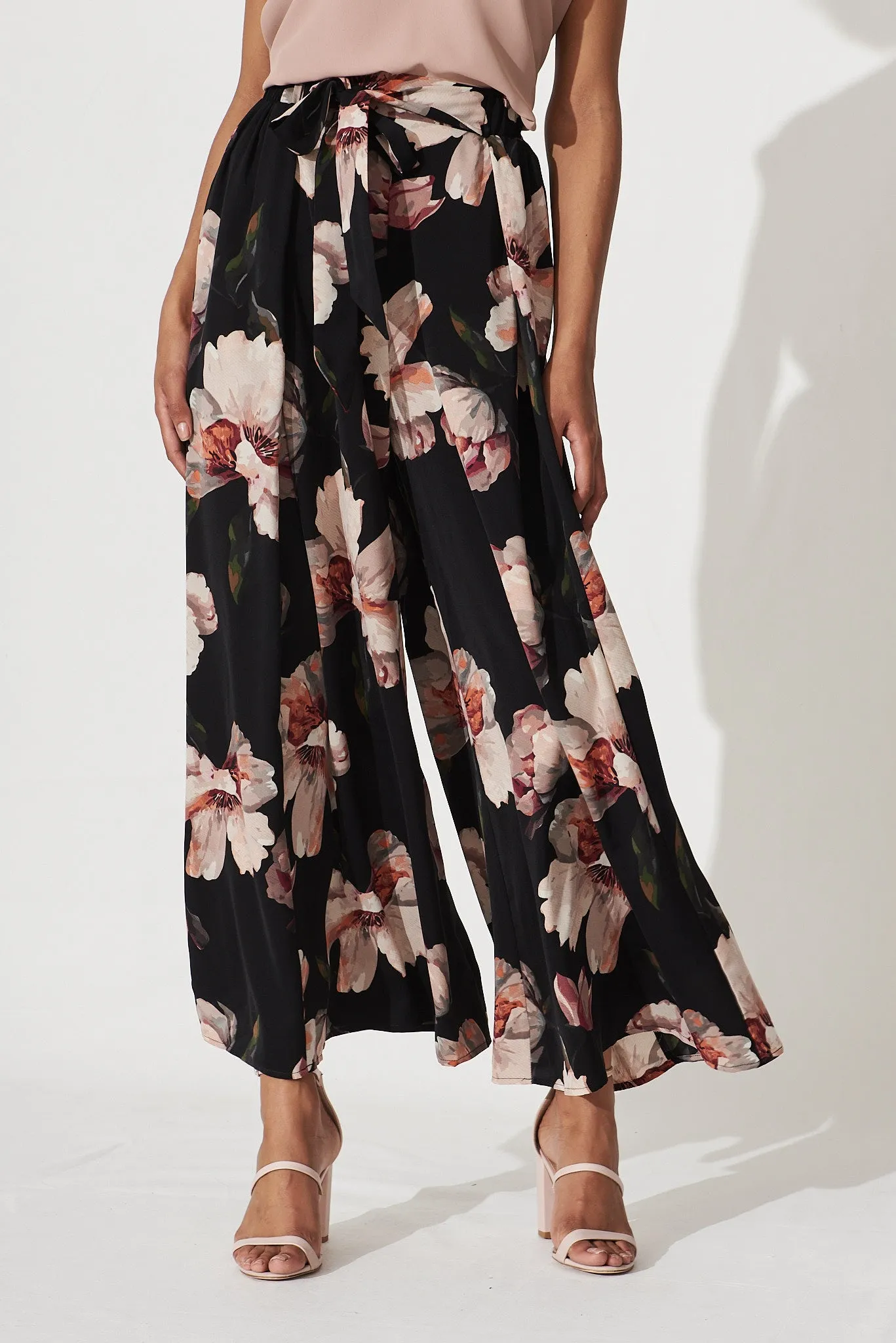 Page Pants In Black With Vintage Blush Floral