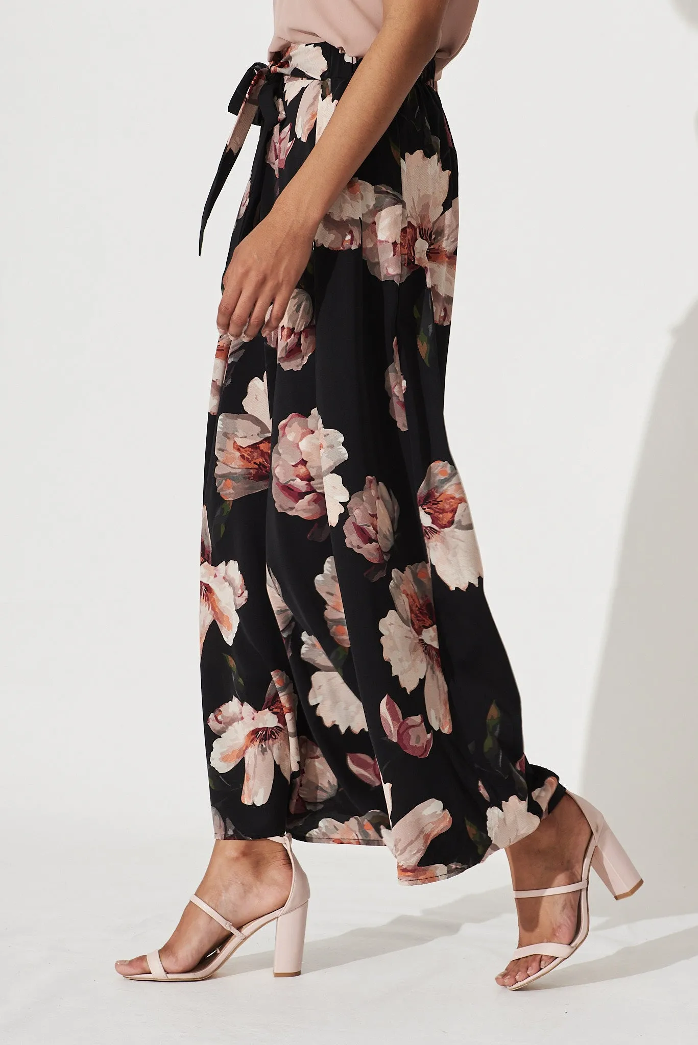 Page Pants In Black With Vintage Blush Floral