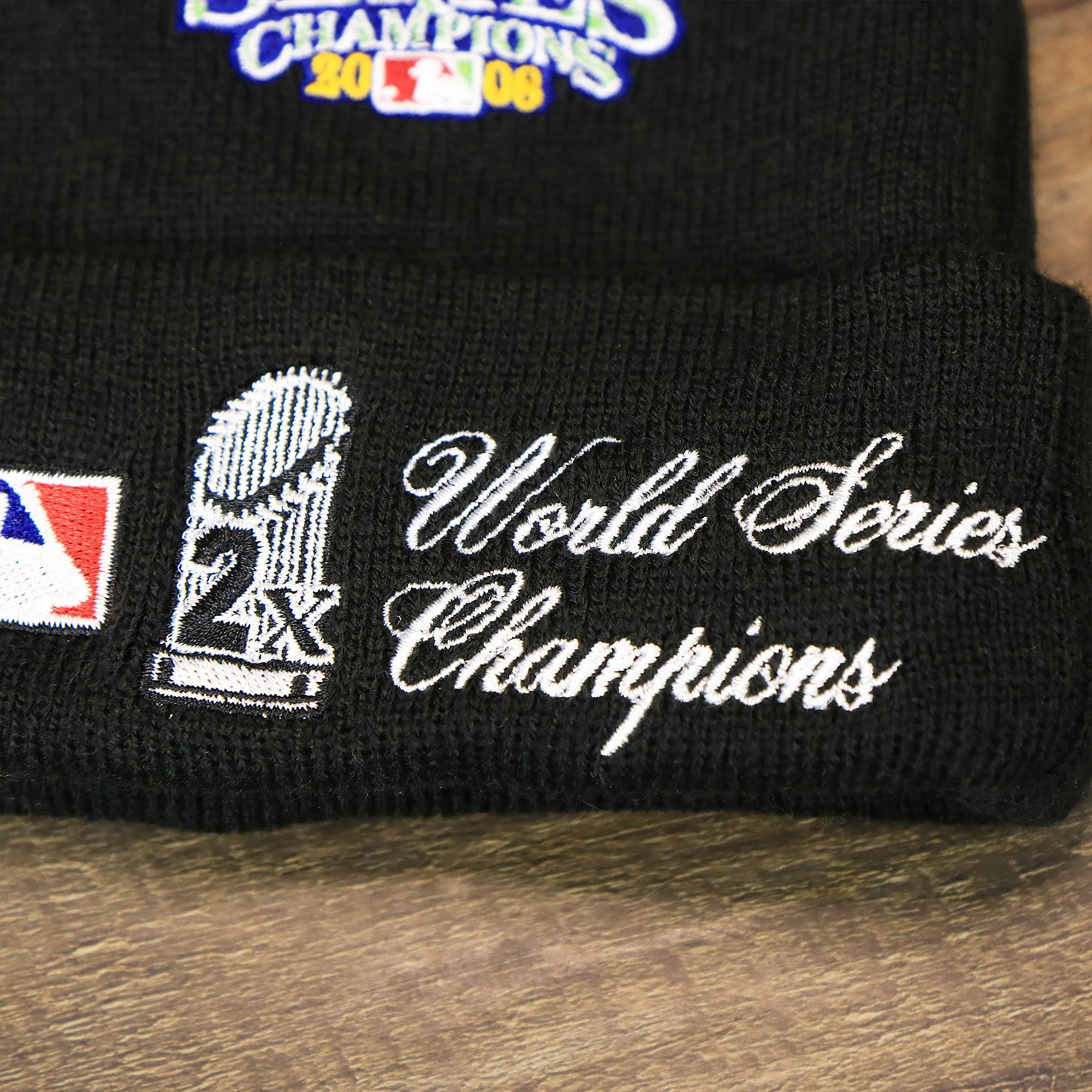 Philadelphia Phillies All Over World Series Side Patch 2x Champion Knit Cuff Beanie | New Era, Black