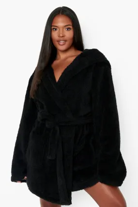 Plus Dreamy Embroidered Fluffy Robe