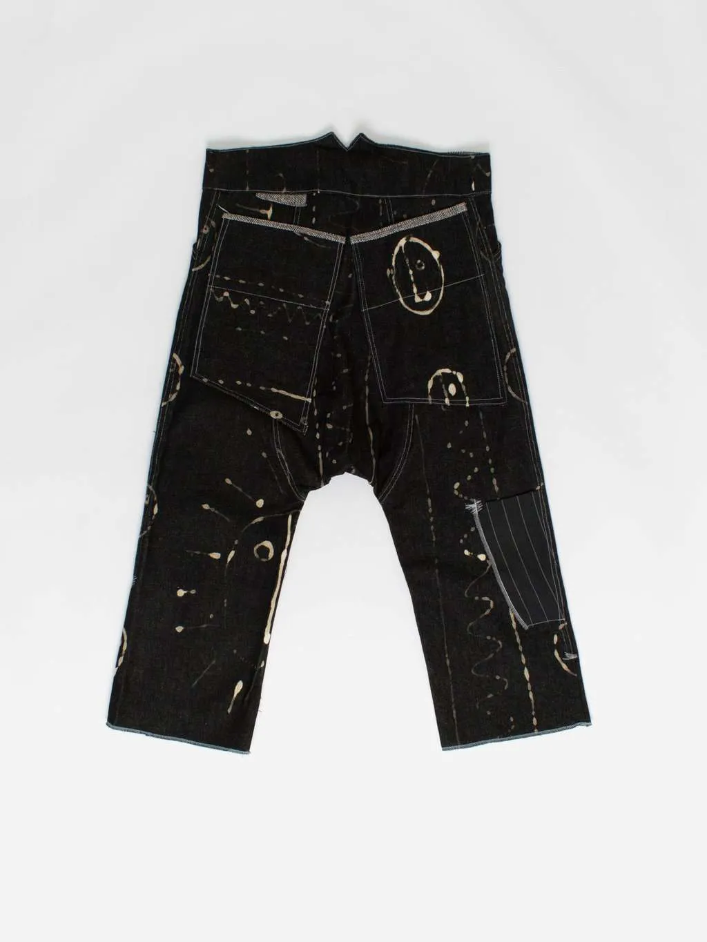 Vintage customised denim jeans with artsy design – 33 X 17